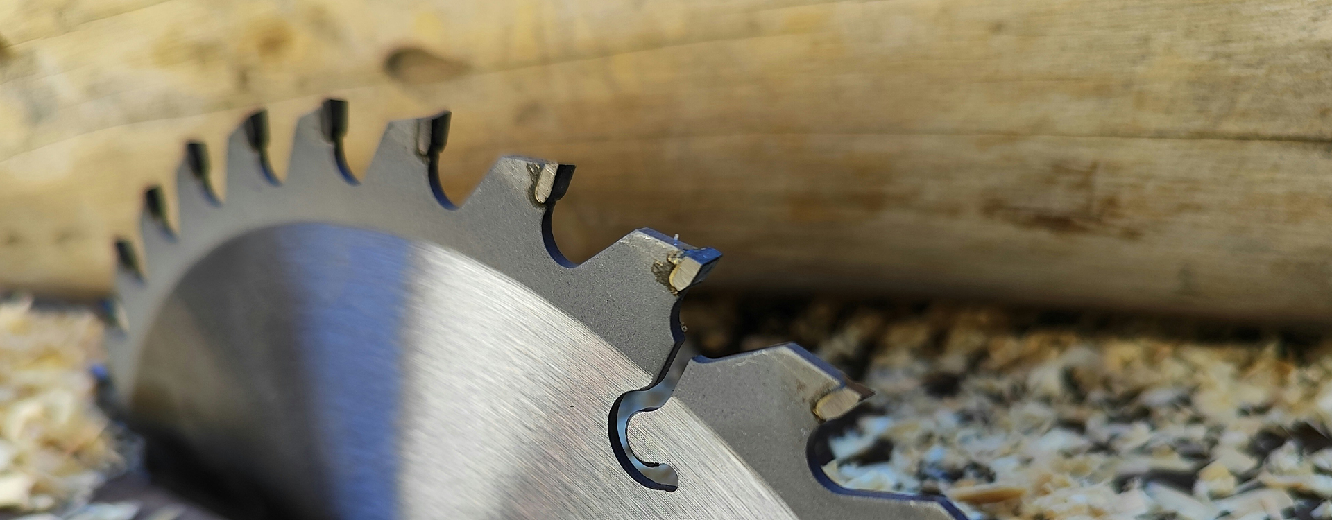 Premium Saw Blades – Sharp & Durable